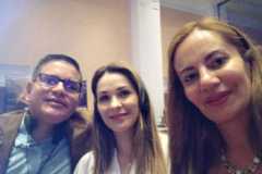 Con Fabricio Alvarado y su esposa. Candidato a la Presidencia de la República en Costa Rica En la conferencia de Mike Pence